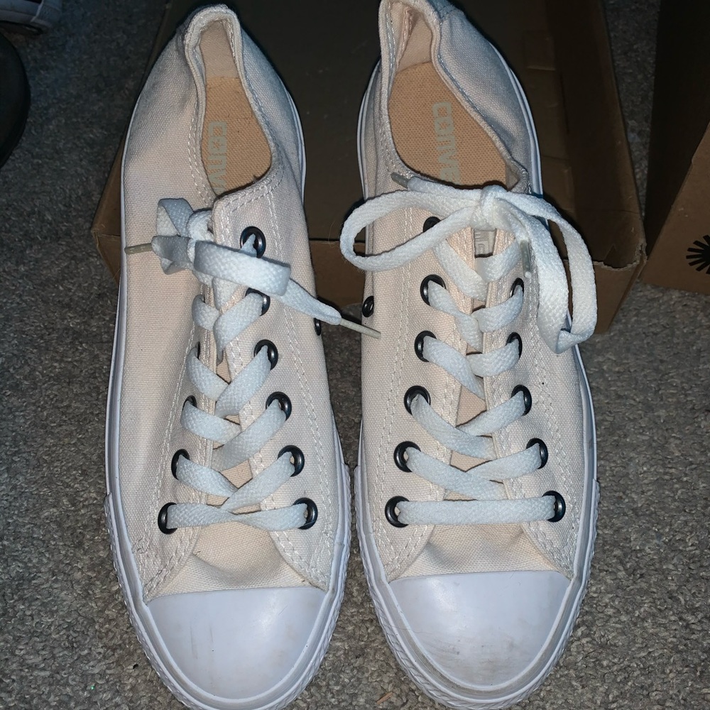 Pale Pink LowTop Converse